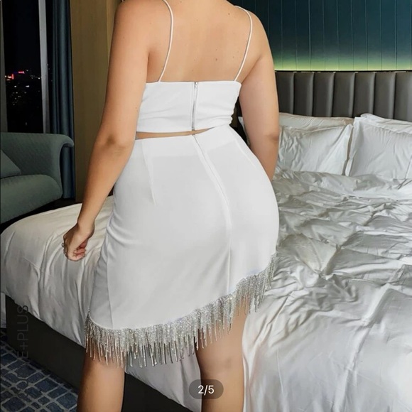 SHEIN Plus Crop Bralette Cami Top and Rhinestone Fringe Hem Skirt Set (Size 3XL) - Picture 2 of 2